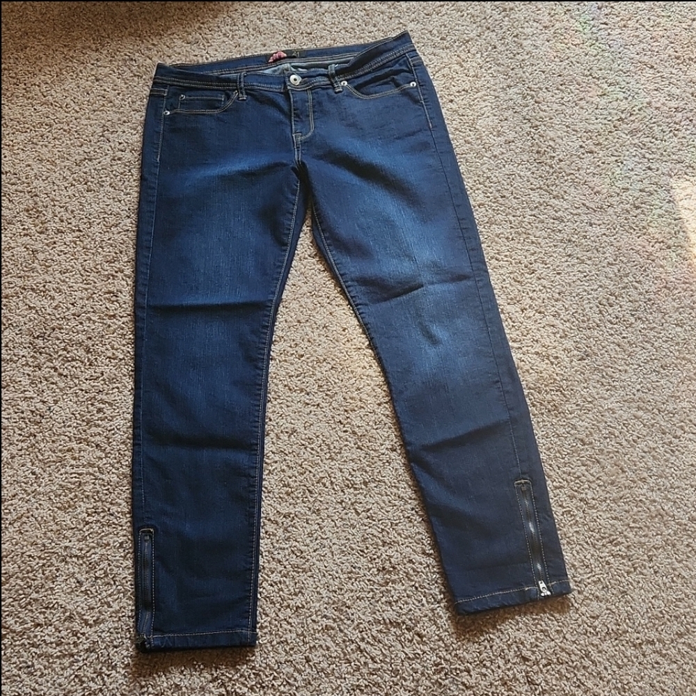 Forever 21 Ankle Jeans, Size 30